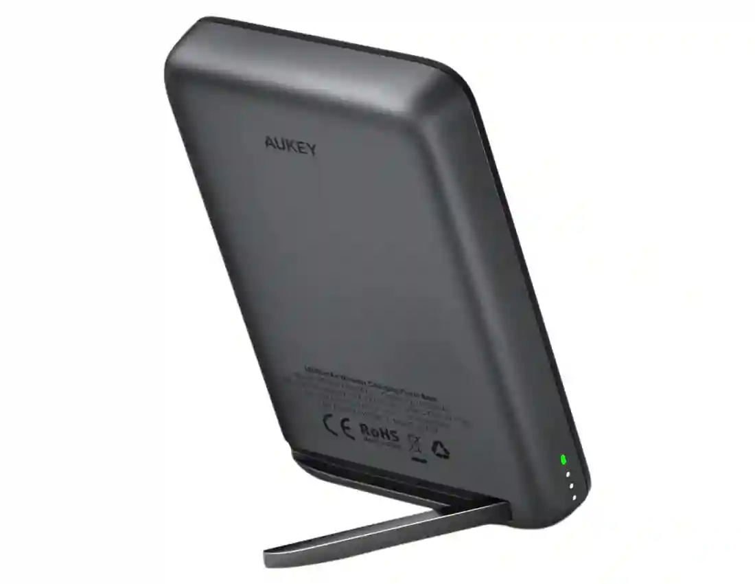 Aukey MagLink 10000mAh Wireless Power Bank PB-MS02