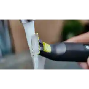 Philips OneBlade Fancy Box with 12mm Comb QP6542/10 – Precision Trimming & Styling