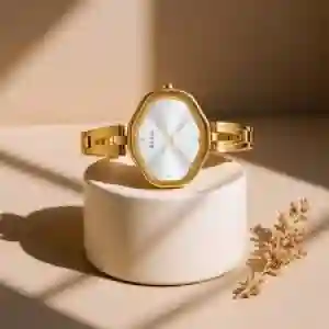 Titan Women Karishma White Dial Metal Strap Watch 2680YM01