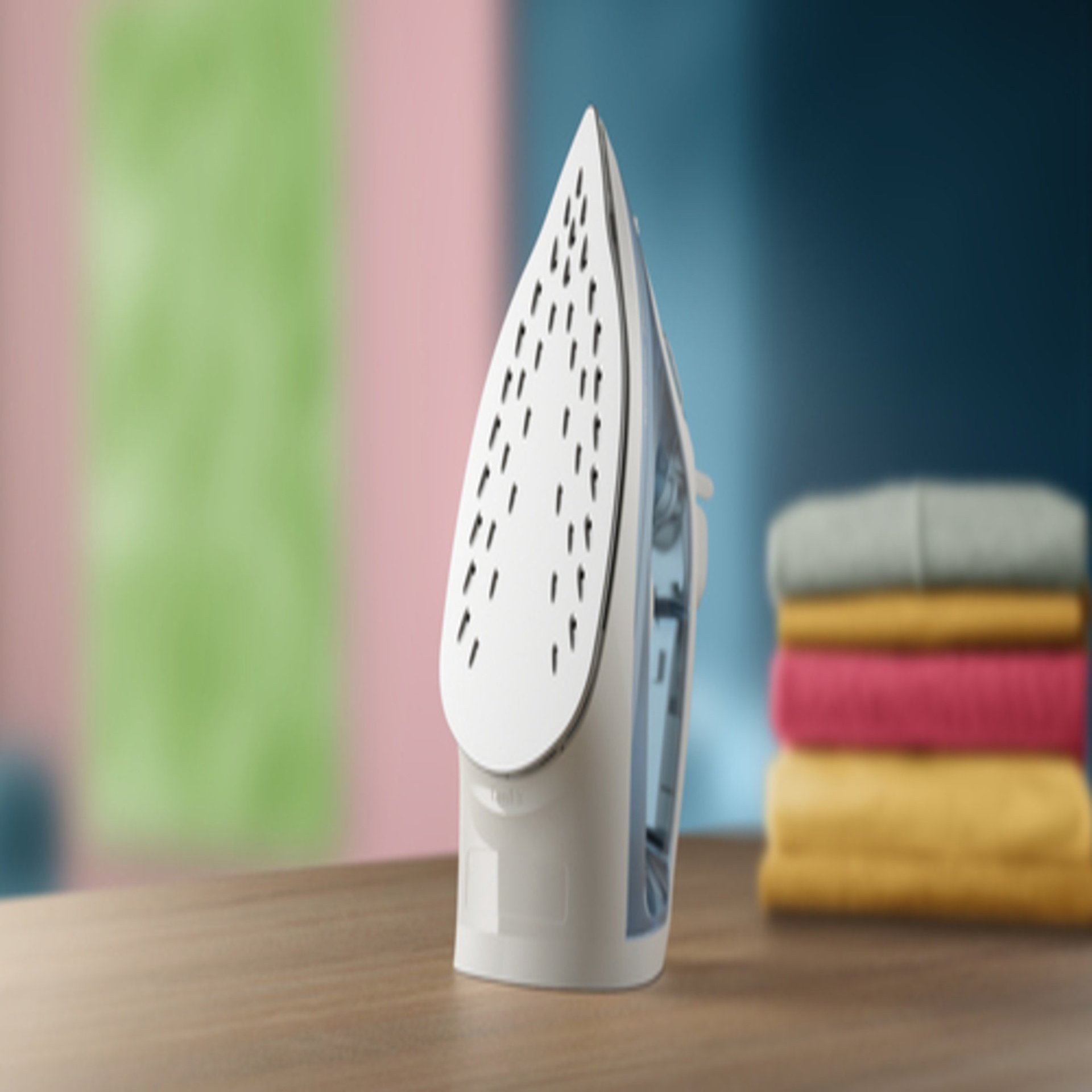 Philips DST2010/26 Steam Iron – 2000W, Sea Blue